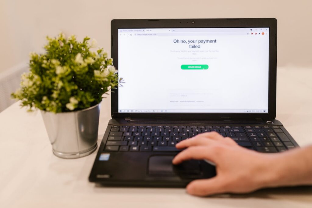 Les erreurs les plus fréquentes éviter grâce à AccessiWeb Conseil dans la création de menus accessibles et la structuration de l'information.